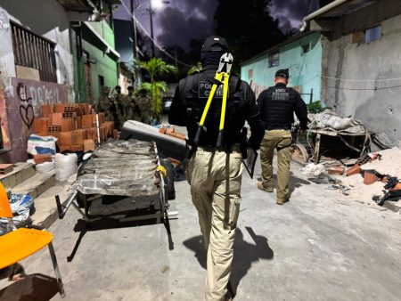 Polícia deflagra operação contra facção criminosa em Salvador e RMS