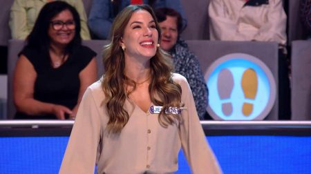 Jessica Smetak brilha no programa ‘Acerte ou Caia’ de Tom Cavalcante