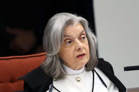 Cármen Lúcia renuncia ao TSE e Dias Toffoli deve assumir vaga