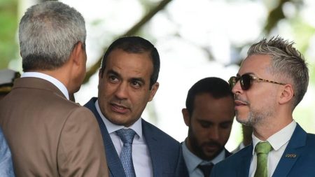 Jerônimo e Bruno Reis se reencontram em cerimônia do 7 de Setembro