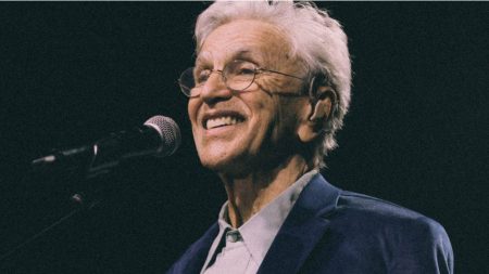 Justiça mantém condenação por ofensas a Caetano Veloso nas redes sociais