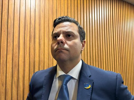 Luciano Simões critica segurança pública após tiro em sede e comenta saída do UP do governo