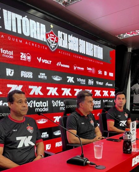Rodrigo Chagas é efetivado como técnico do Vitória
