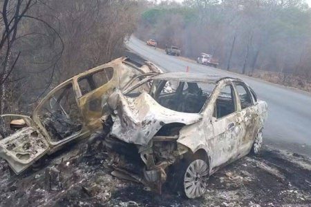 Batida entre carros deixa cinco feridos na BA-463
