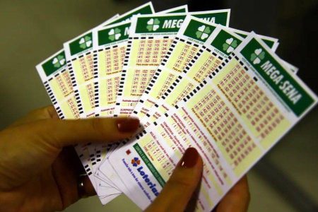 Confira os números da Mega-Sena; prêmio de R$ 95 milhões foi sorteado neste sábado Confira os números da Mega-Sena; prêmio de R$ 95 milhões foi sorteado neste sábado