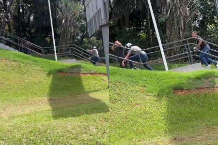 Policiais à paisana prendem suspeito após assalto na Paralela