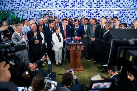 União Brasil e PP anunciam saída da base do governo Lula
