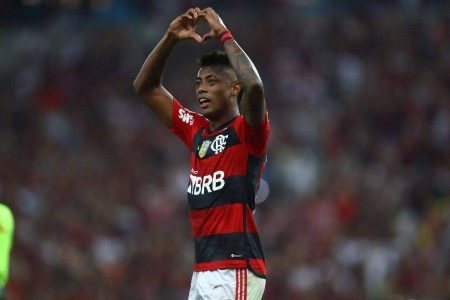 Bruno Henrique é suspenso por suspeita de manipulação