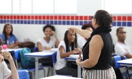 UPT oferece “aulão do ENEM” no Nordeste de Amaralina