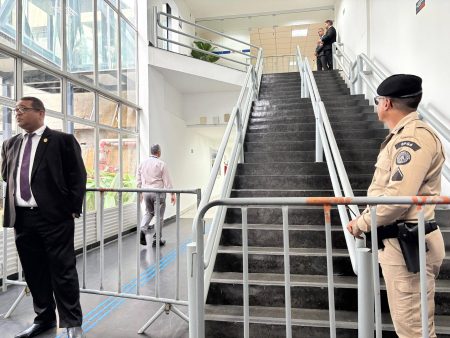 ALBA amanhece nesta terça-feira (2) com grades e segurança reforçada