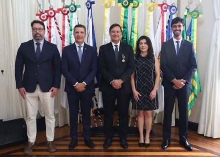 Diretor da Codesal recebe Medalha Exército Brasileiro