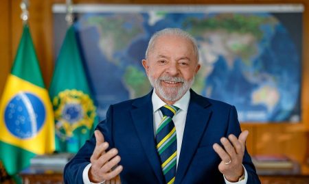 Lula sanciona lei que cria o Sistema Nacional de Educação Lula sanciona lei que cria o Sistema Nacional de Educação