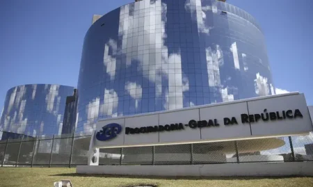 Falhas em Cotas: MPF pede suspensão de concurso da Marinha