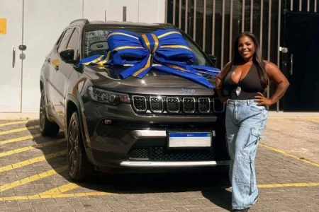 VÍDEO: ”Diva do CRAS” brinca sobre perder Bolsa Família