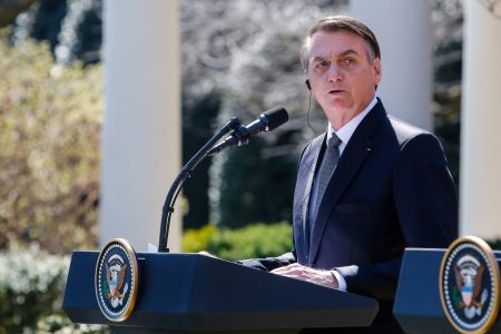 Defesa de Bolsonaro usa voto de Luiz Fux para pedir revisão de pena no STF Defesa de Bolsonaro usa voto de Luiz Fux para pedir revisão de pena no STF