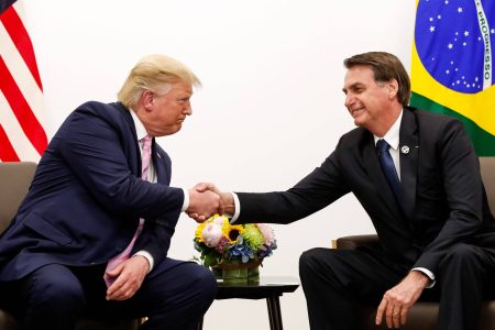 Bolsonaro solicita visita de assessor do governo Trump em Brasília