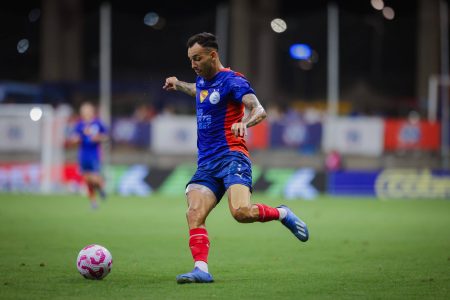 Bahia brilha na Fonte Nova e goleia o Grêmio por 4×0