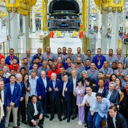 Lula inaugura fábrica da BYD em Camaçari e reforça importância da energia limpa