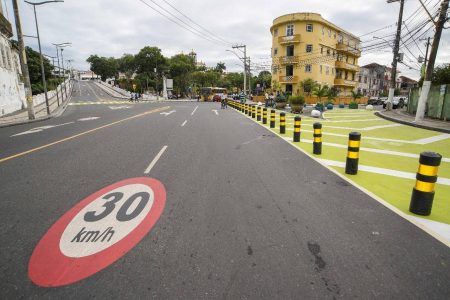 Guia internacional destaca Salvador por projeto de velocidade segura na Zona 30