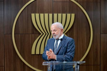 Lula afirma que traficantes são “vítimas dos usuários” Lula afirma que traficantes são “vítimas dos usuários”