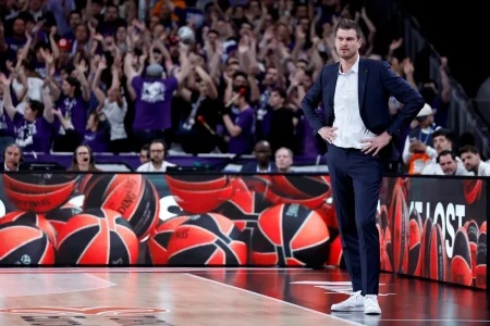 Tiago Splitter estreia com vitória no comando do Portland Trail Blazers