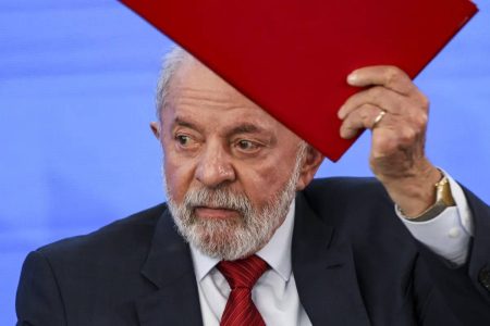 Vida de estagiário segue difícil: Lula veta projeto sobre experiência profissional