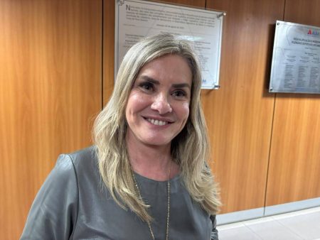 Presidente da Alba, Ivana Bastos, é internada com inflamação intestinal