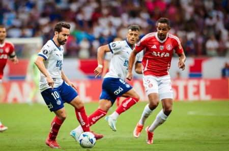 Bahia e Internacional se enfrentam em jogo atrasado do Brasileirão na Fonte Nova