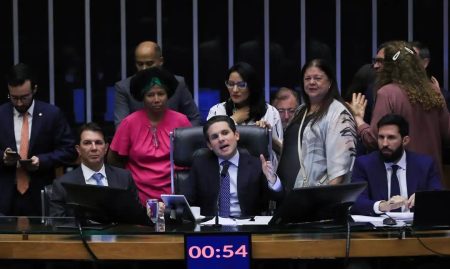 Governo fecha acordo para fim da escala 6×1 com transição para jornada de 40 horas
