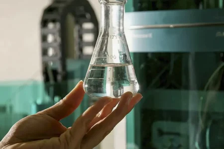Metanol: Pernambuco investiga três casos e intensifica fiscalização em bebidas