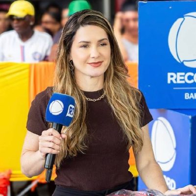 Repórter da Record BA é assaltada na porta de casa em Salvador