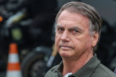 Bolsonaro desiste de pedir suspensão de pena ao STF