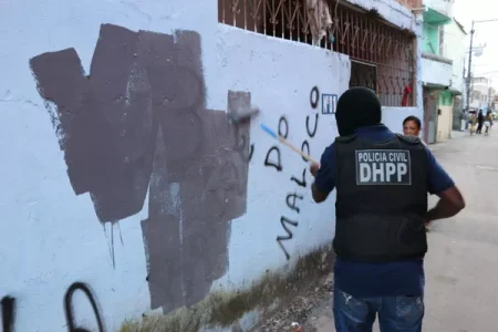 Salvador endurece regras e amplia punição para pichações ligadas a facções