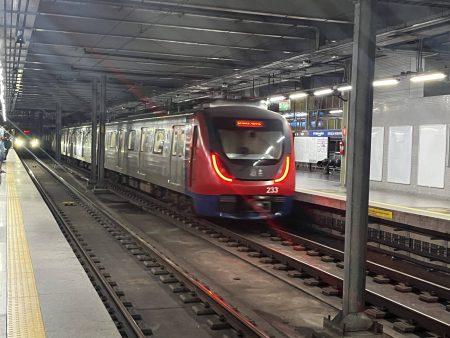 Metrô reforça operação para jogo entre Vitória e Botafogo no Barradão