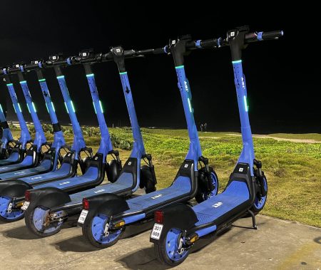 Salvador registra mais de 580 mil viagens de patinete elétrico em um ano