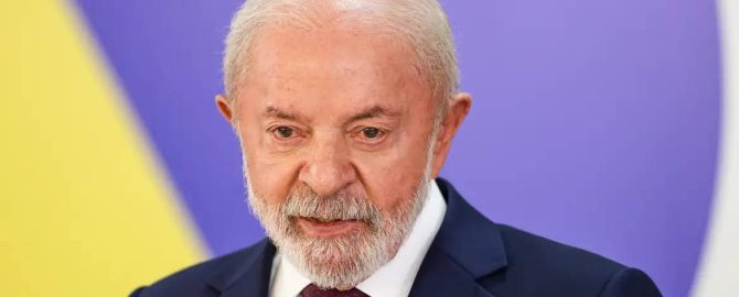 Lula assina indulto de Natal e exclui condenados por atos golpistas