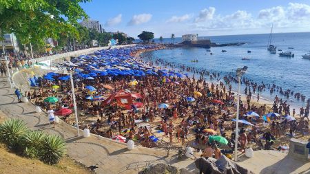 Inema alerta para praias impróprias na capital durante o feriado