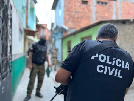 Operação Mirakel avança e cumpre cinco mandados de prisão na capital baiana