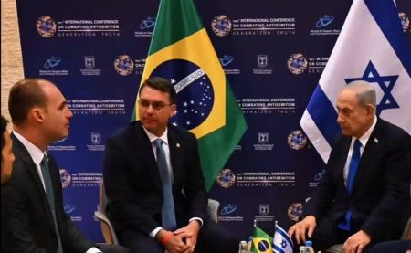 Flávio Bolsonaro chama Lula de antissemita