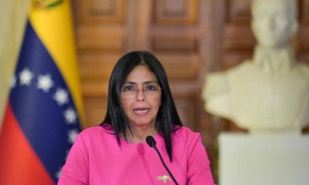 Presidente interina da Venezuela propõe lei de anistia geral para presos políticos