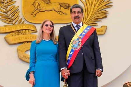 China pede libertação imediata de Nicolás Maduro após ação dos EUA