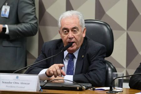 Otto Alencar nega ter chamado chapa puro sangue petista de “carniça” em entrevista