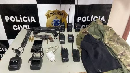 Operação policial deixa delegado ferido e dois suspeitos mortos