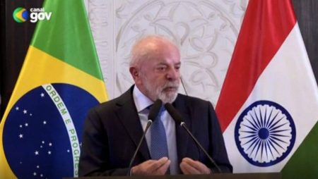 Governo Lula projeta salário mínimo de R$ 1.717 em 2027