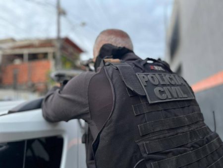 Homem é morto e quatro pessoas ficam feridas após ataque a tiros em Feira de Santana