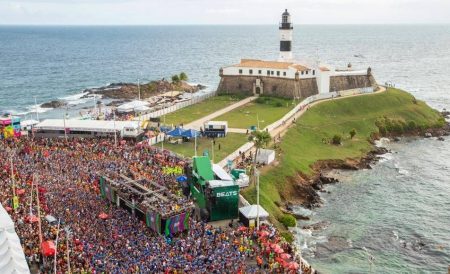 Sábado é de alegria no Circuito Dodô; veja quem agita o Barra-Ondina
