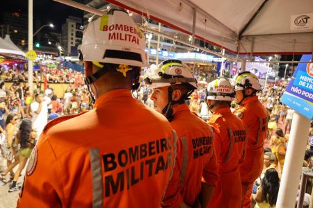 Bombeiros atendem 158 ocorrências no segundo dia do Carnaval