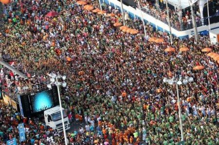 Curta o Carnaval de Salvador com mais segurança e saúde