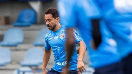 Bahia atualiza situação de Éverton Ribeiro após procedimento; veja previsão de retorno