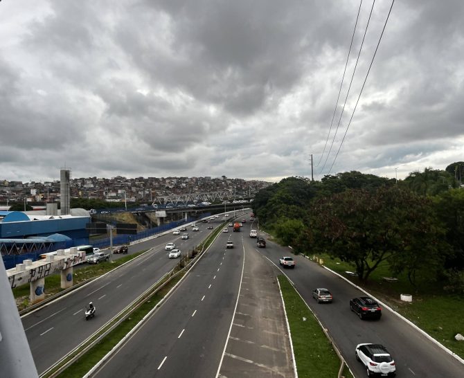 Fim de semana terá sol entre nuvens e chance de chuva em Salvador